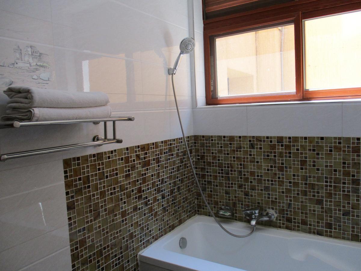 Amaris Hotel Kigali Exteriör bild