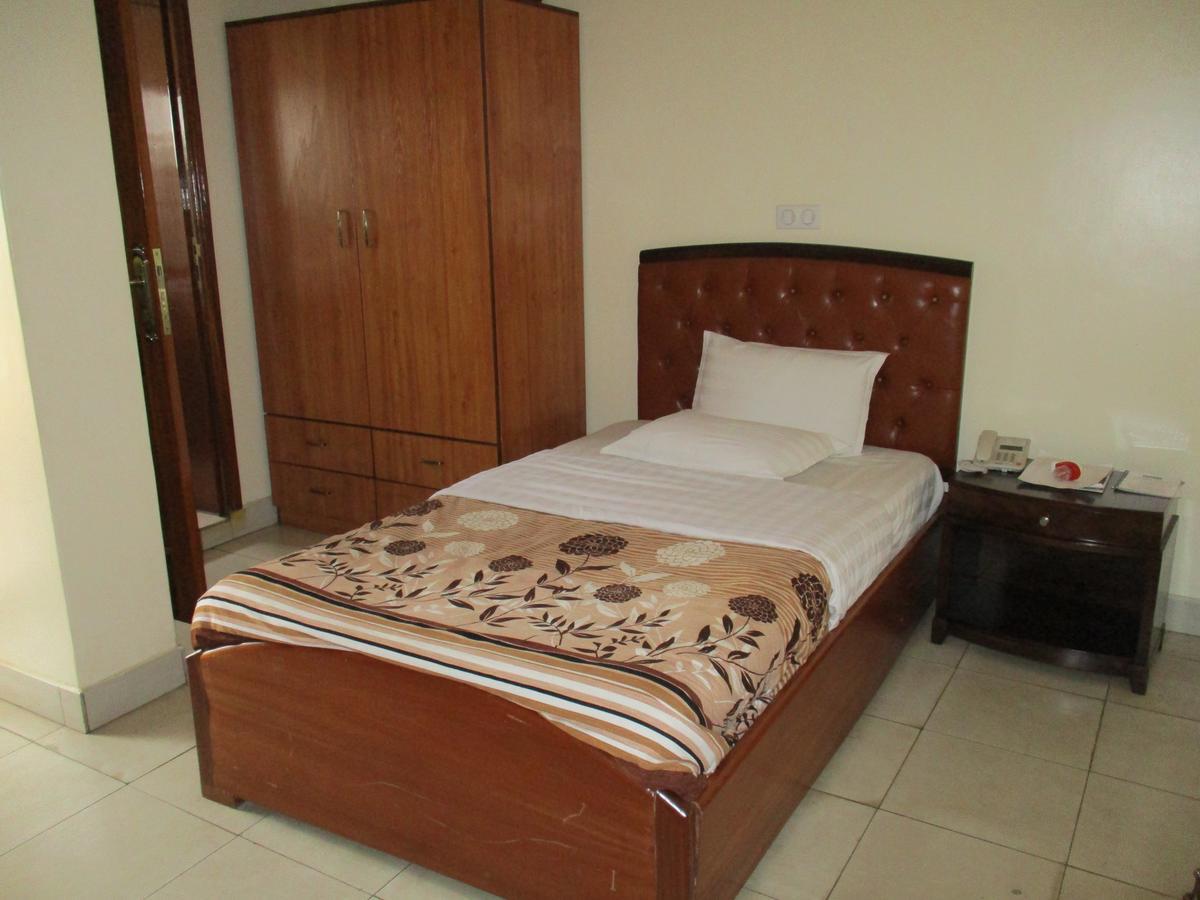 Amaris Hotel Kigali Exteriör bild