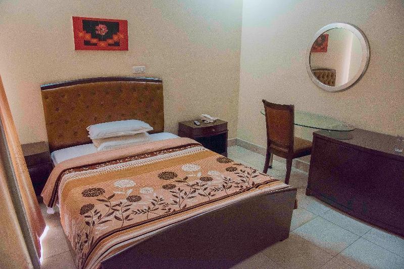 Amaris Hotel Kigali Exteriör bild